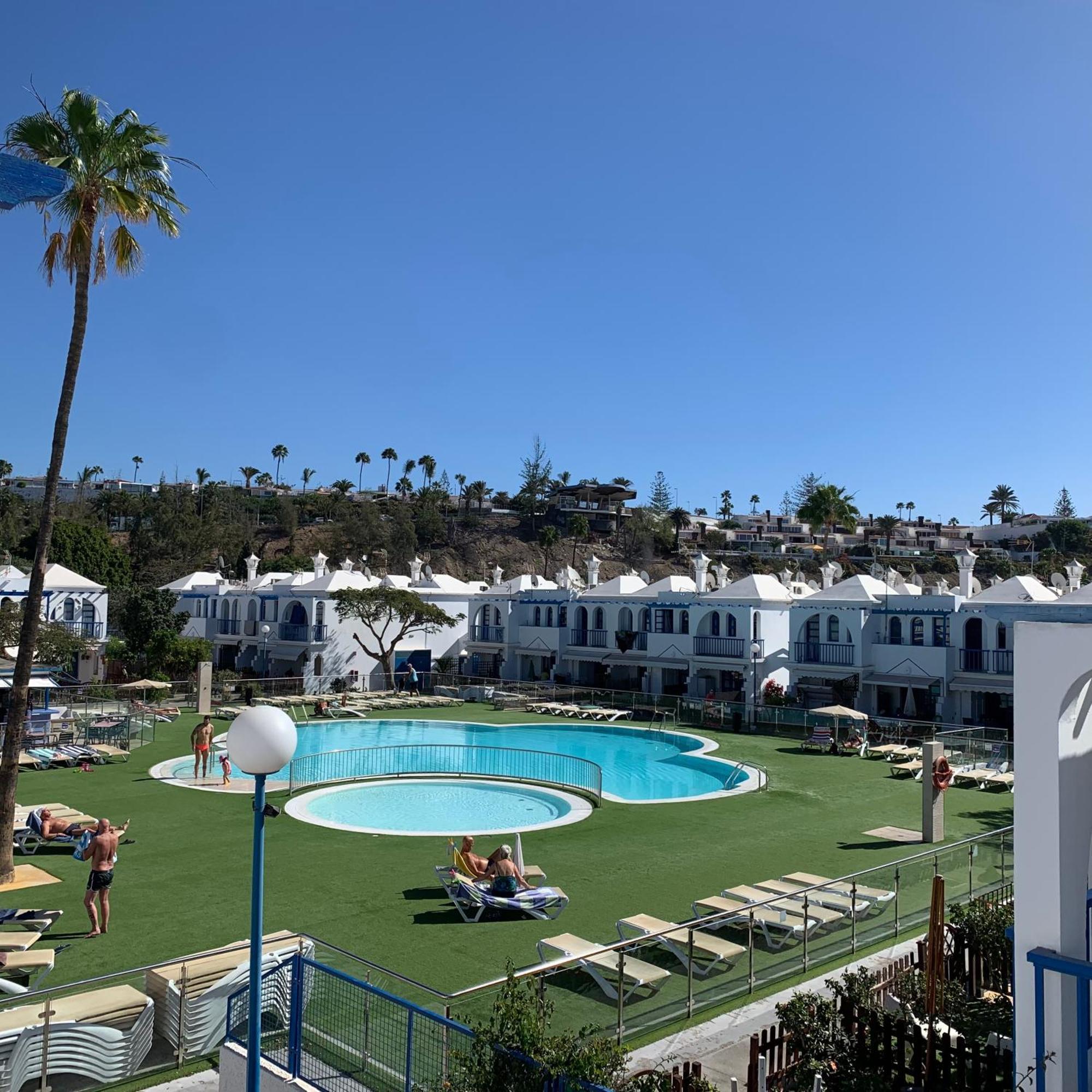 Apartment Terrace&pool Near The *